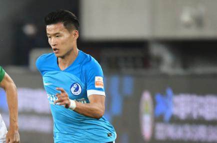 开云下载-【中超】林良铭破门曼佐基红牌 十人大连2比1胜深足